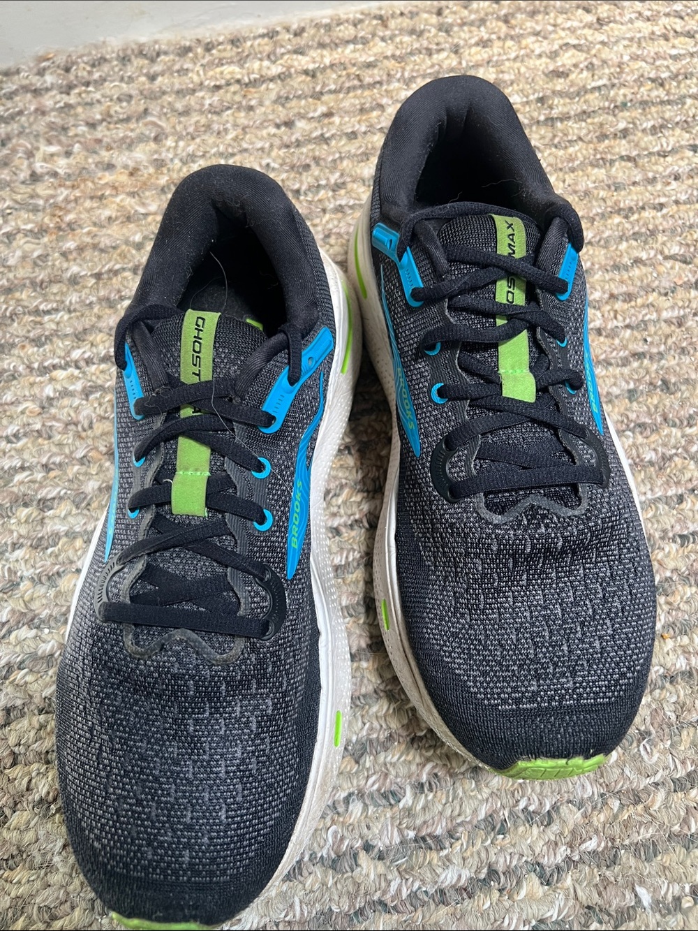 Brooks Ghost Max men’s size 9